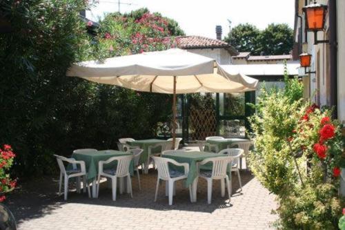 Hotel Il Granaio Porto Mantovano Exterior foto