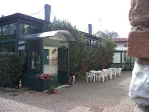 Hotel Il Granaio Porto Mantovano Exterior foto