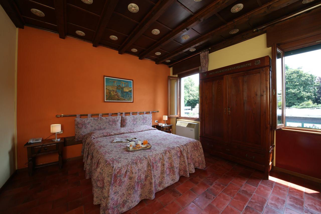Hotel Il Granaio Porto Mantovano Exterior foto