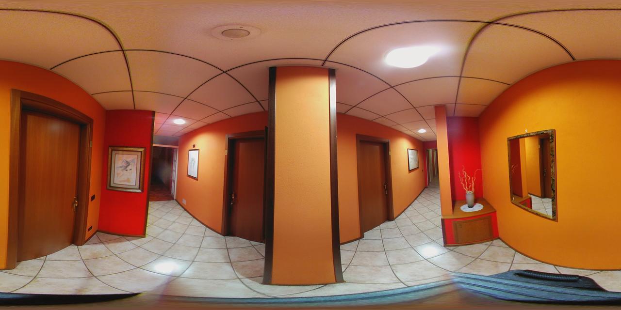 Hotel Il Granaio Porto Mantovano Exterior foto